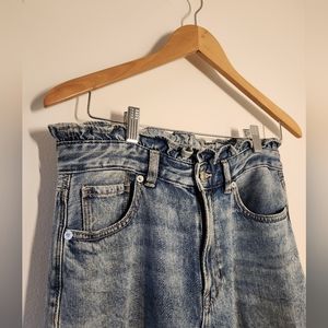 American Eagle mom jeans size 6
